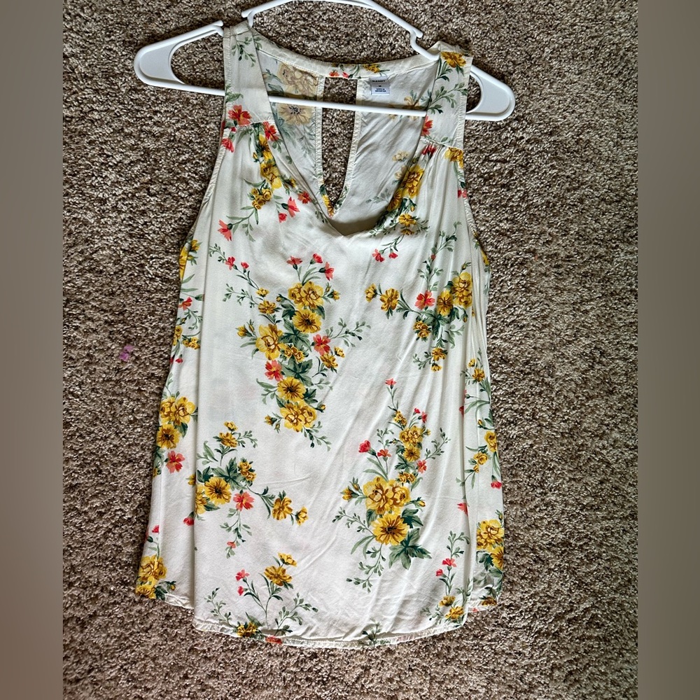 Pretty old navy floral tank